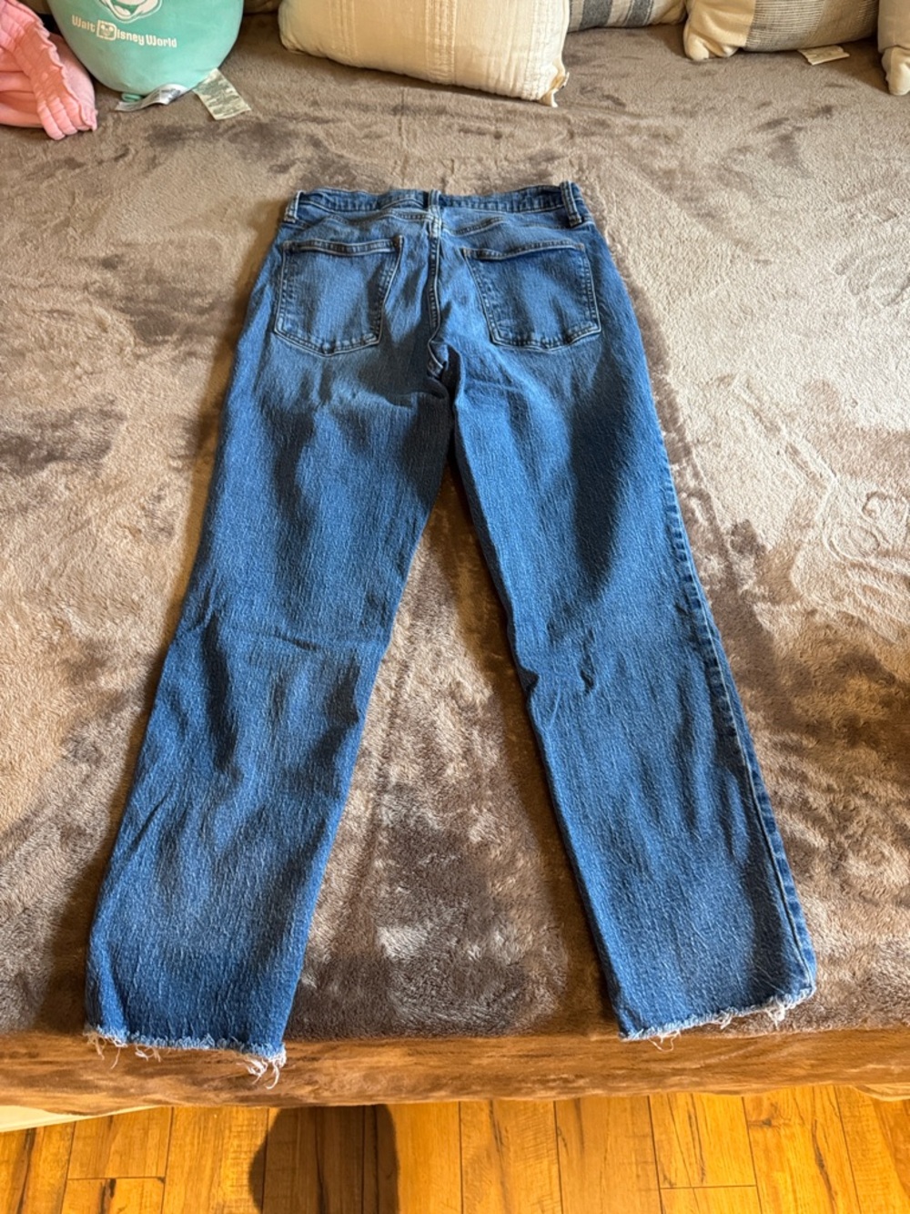 Universal Thread Blue Straight Leg Jeans - Picture 4 of 5